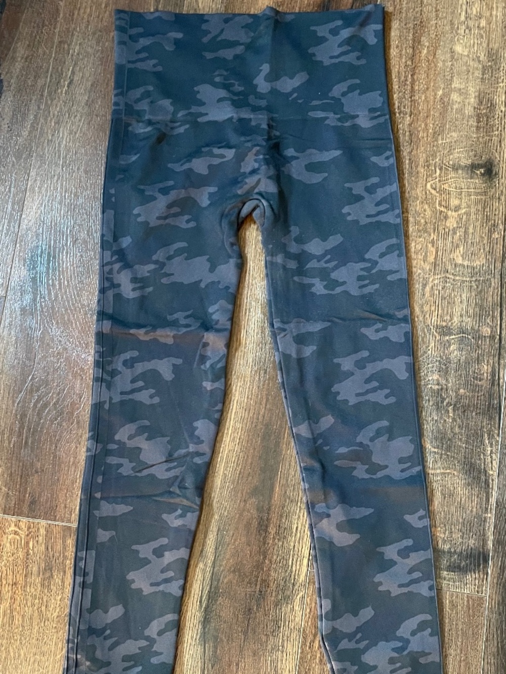 Women's Spanx Camo Leggings, size Large